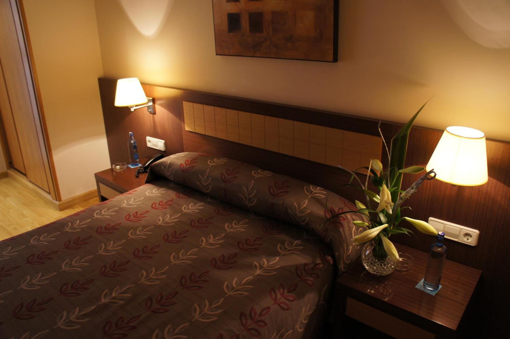 Tch Hotel Lorqui Экстерьер фото